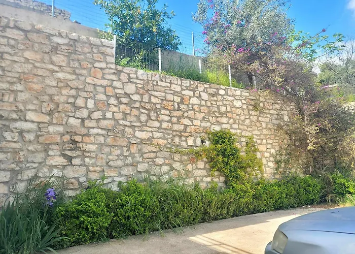 Villa Baka